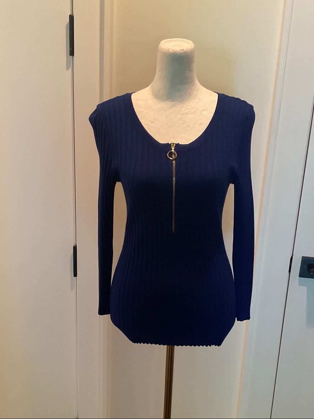 INC International Concepts Ribbed Zip-Front Long-Sleeve Top in Navy